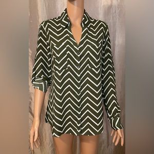 Express-Olive light weight button up